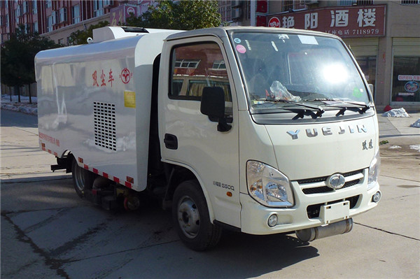 躍進小福星型吸塵車-3方吸塵車